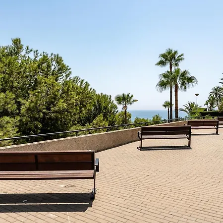 Apartment Breathtaking Studio, Amazing Views, Pool, *