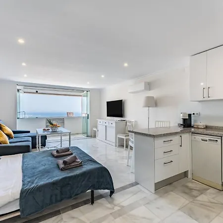 Breathtaking Studio, Amazing Views, Pool, *