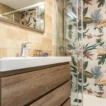 Breathtaking Studio, Amazing Views, Pool,